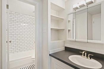 Tub/shower